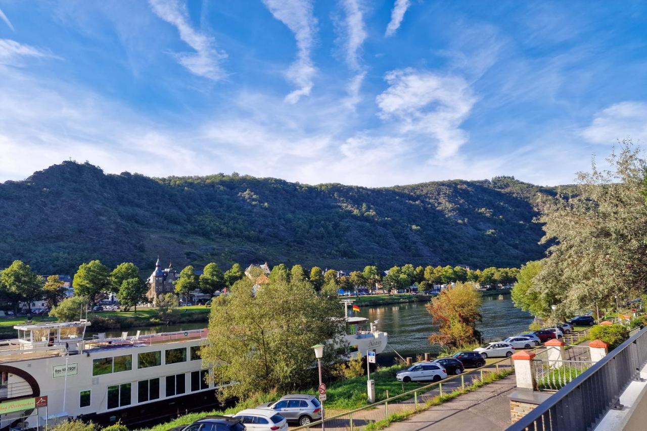 Vivamosel: Appartement Mit Mosel & Burgblick - Balkon - Parken - Aufzug - Fahrradraum コッヘム エクステリア 写真