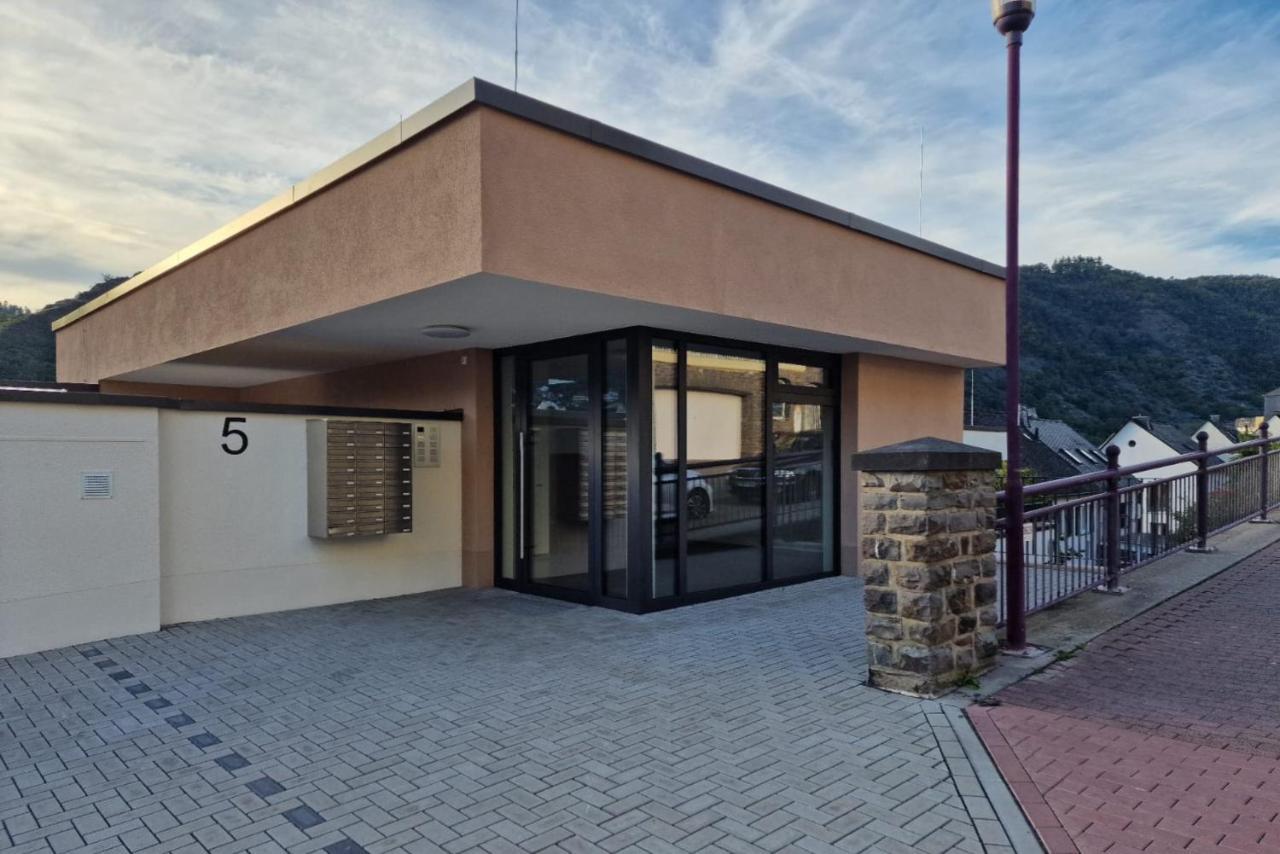 Vivamosel: Appartement Mit Mosel & Burgblick - Balkon - Parken - Aufzug - Fahrradraum コッヘム エクステリア 写真