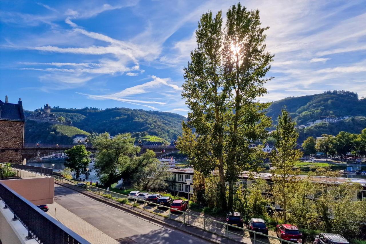 Vivamosel: Appartement Mit Mosel & Burgblick - Balkon - Parken - Aufzug - Fahrradraum コッヘム エクステリア 写真
